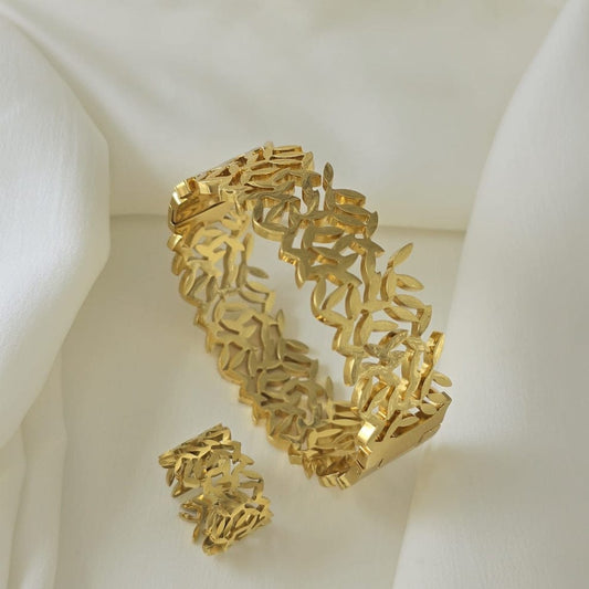 Golden Leaf Harmony Bracelet & Ring Set